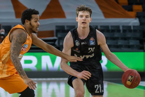 在战术层面 在战术层面